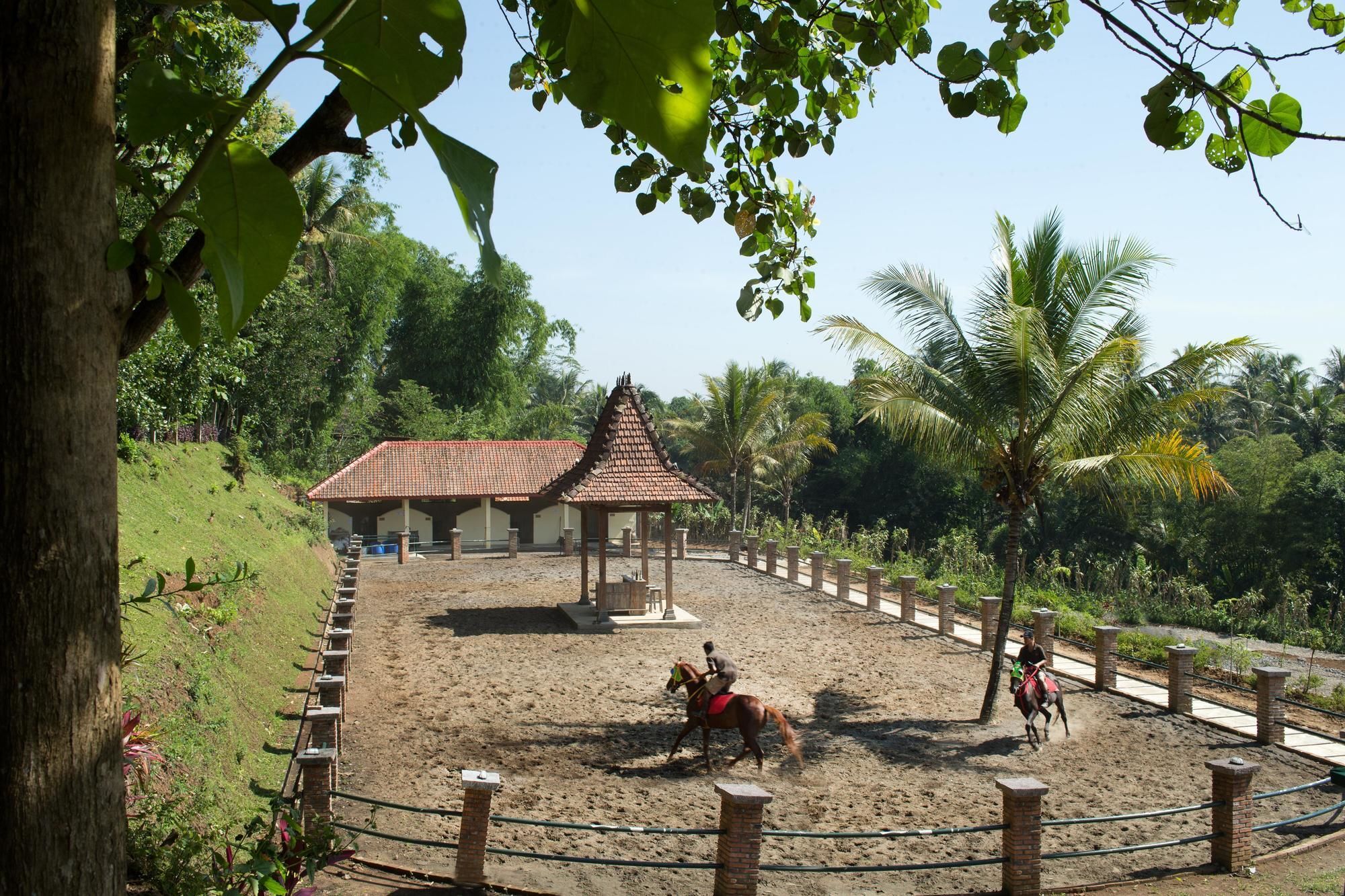 Plataran Borobudur Magelang Buitenkant foto